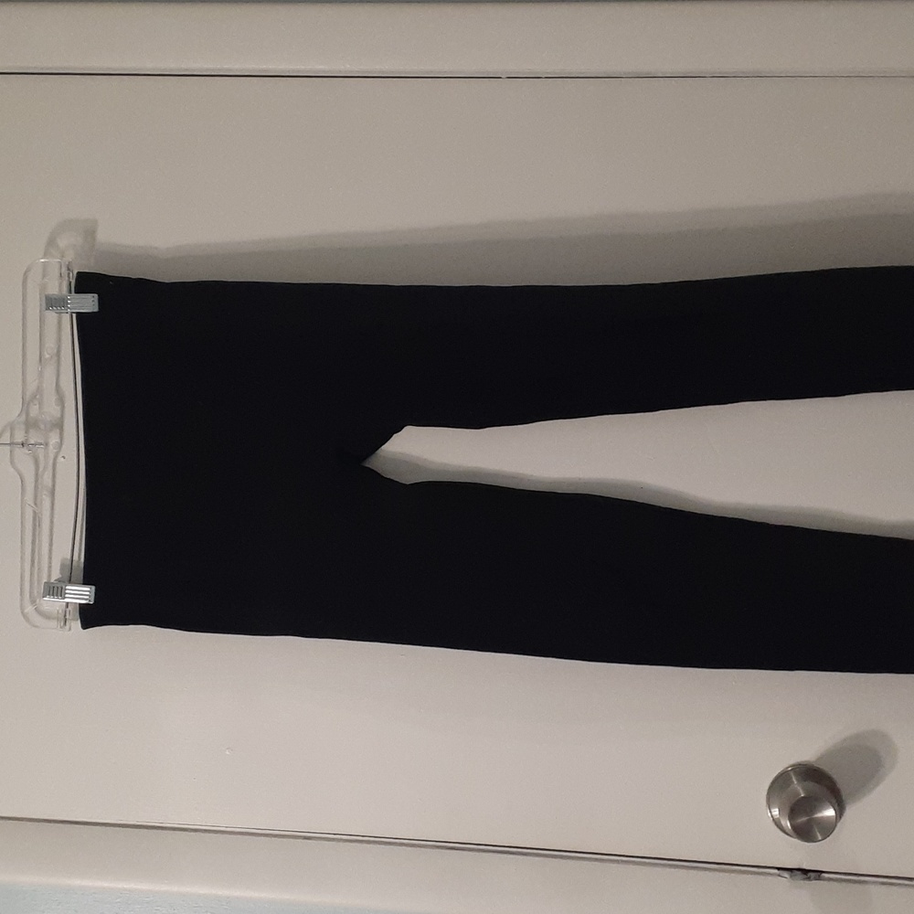 Black leggings